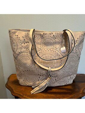 Noatd Laser cut purse - Beige/Cream - NWT